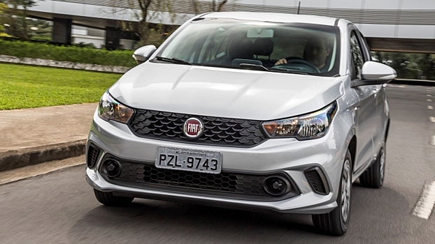 Новый седан FIAT вновь попал в объективы фотокамер