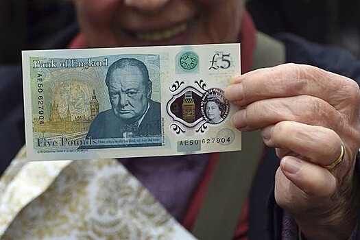 Британские магазины отказались принимать банкноты с Черчиллем