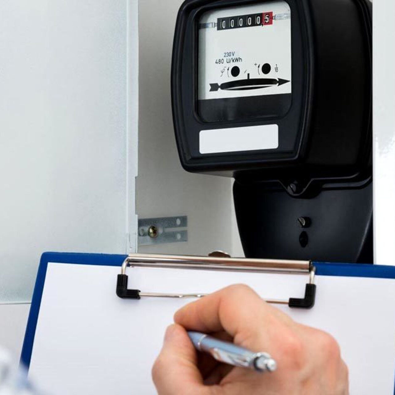 Как передать показания за свет энергосбыту с помощью ящика для приема данных