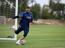 Голкипер "ПСЖ" Доннарумма признан лучшим вратарем мира по версии FourFourTwo