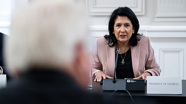 Президент Грузии предложила оппозиции подписать план действий на случай победы на выборах