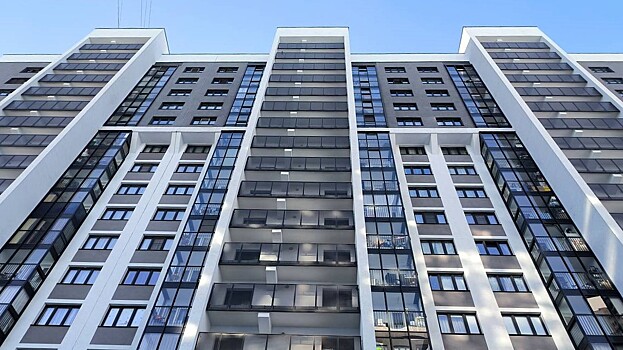 Иностранец сравнил панельные дома в России с тюрьмами