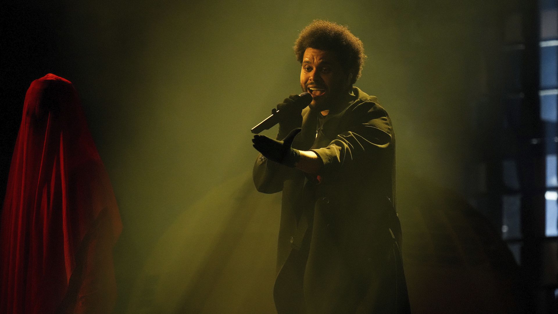 Певец The Weeknd хочет сменить сценический псевдоним