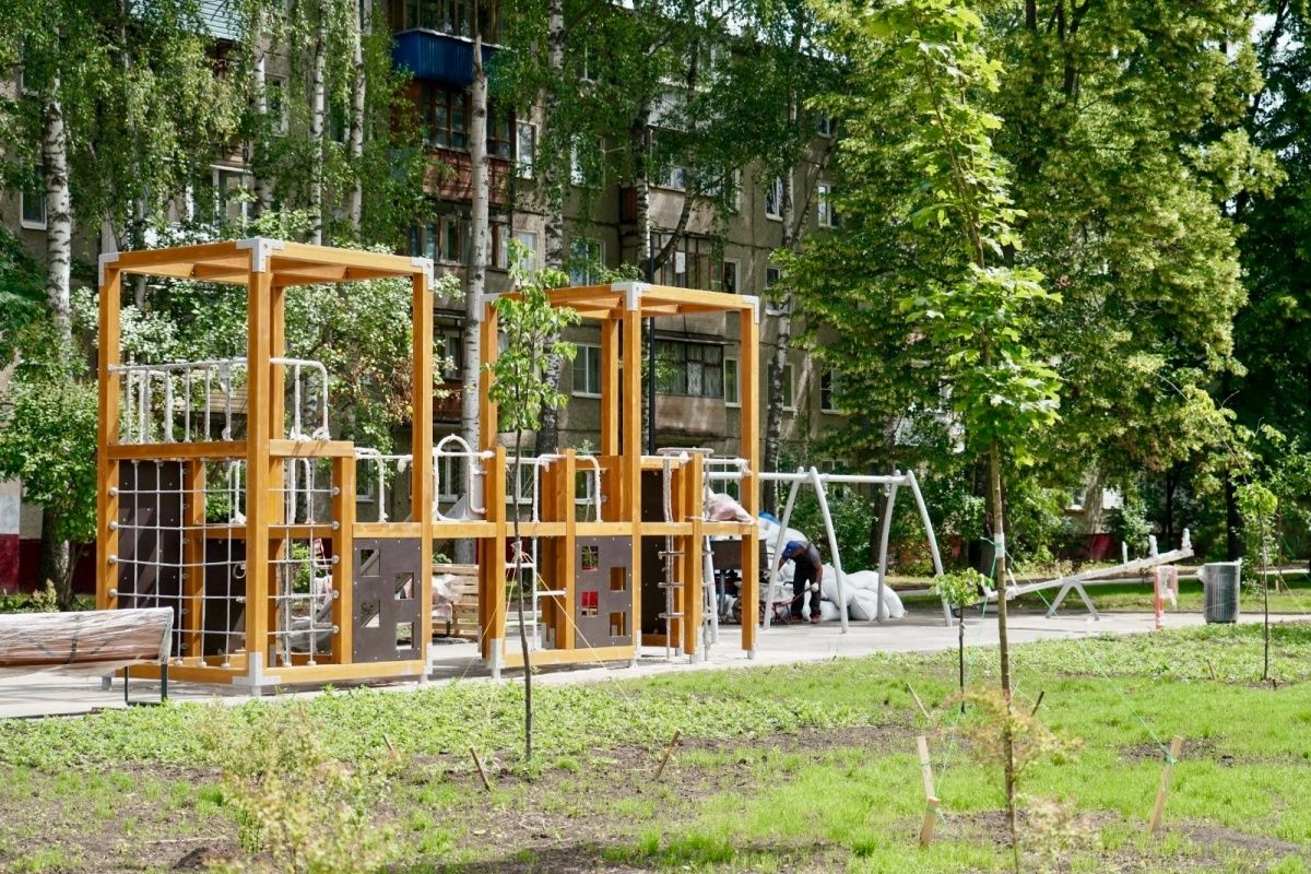 Шалабаев показал, как идет благоустройство в Автозаводском районе