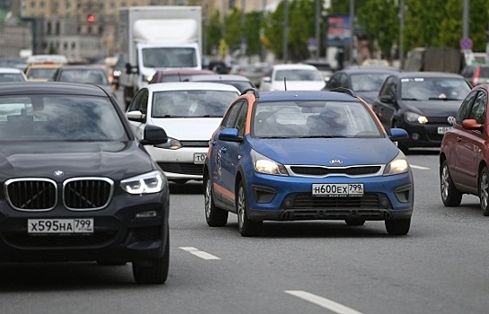 Автоэксперт спрогнозировал отсутствие резкого падения спроса на новые автомобили