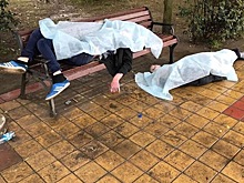 В Сочи на лавочке прохожие нашли двух мертвых мужчин