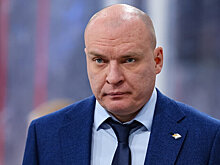 Разин про 90-е: «Товарищ предлагал продавать машину из Германии: взял деньги и привез плохие. Выбивал из него деньги, избил его, а он оказался милиционером. Но меня быстро отпустили»