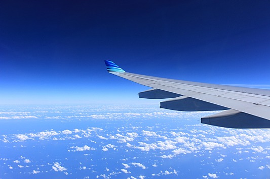 Самые безопасные места в самолете: мнение ученых