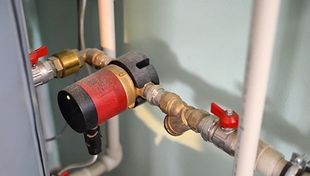 Мошенник перекрыл воду в квартире, чтобы продать ненужный фильтр