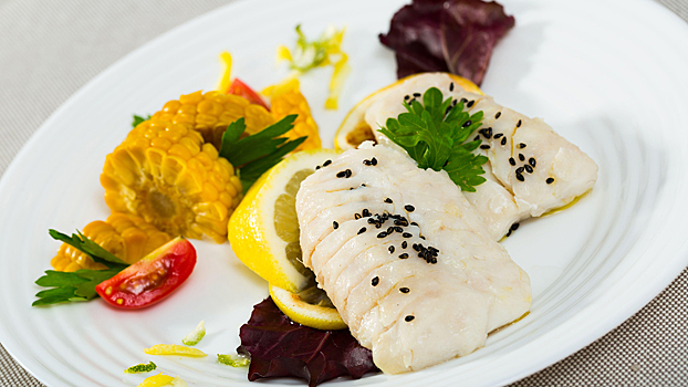 Дёшево и вкусно: четыре рецепта с минтаем от шеф-повара