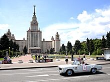 В Москве 9 июля более 30 тыс. человек посетили фестиваль "Ретрорейс"