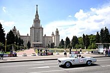 В Москве 9 июля более 30 тыс. человек посетили фестиваль "Ретрорейс"