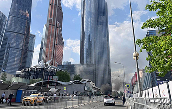 Взрыв прогремел в ТЦ "Афимолл сити" в центре Москвы
