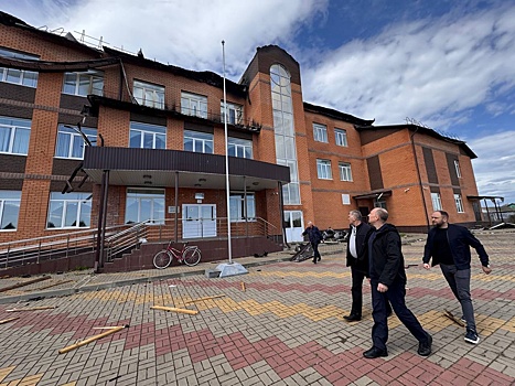 Сгоревшую от удара беспилотников школу в Беловском районе восстановят