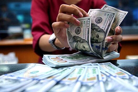 Экономист назвал условие значительного ослабления доллара