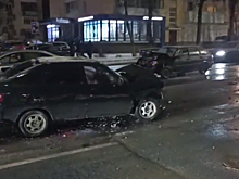 Два ВАЗа столкнулись на улице Белинского в Нижнем Новгороде