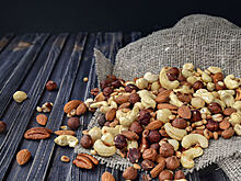 Врачи предупредили о проблемах из-за переедания орехов