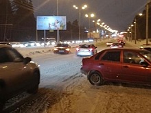 Двух пешеходов сбили на дороге в Ижевске
