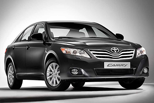 Новая Toyota дешевле Lada: в РФ начались продажи Camry XV40 в идеале