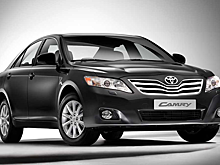 Новая Toyota дешевле Lada: в РФ начались продажи Camry XV40 в идеале