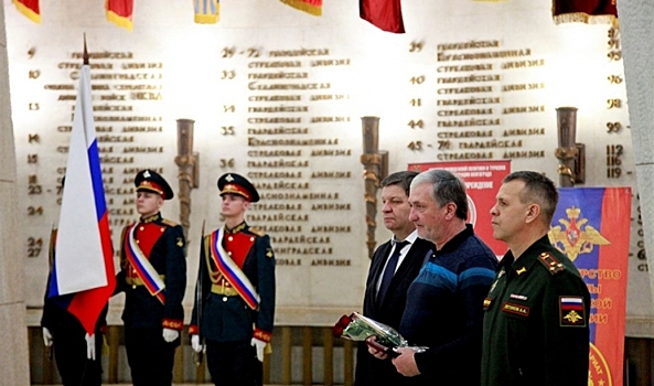 В Волгограде передали 10 орденов Мужества родным погибших военных