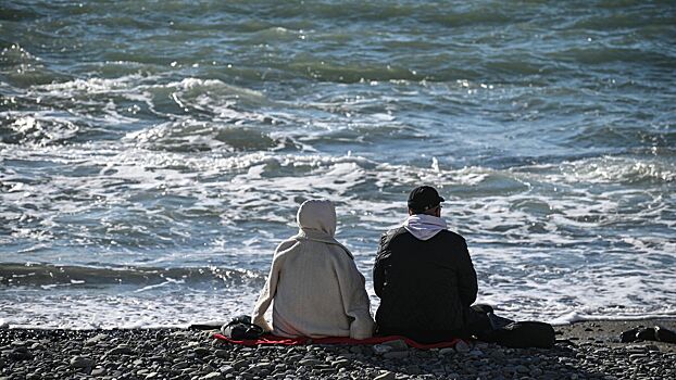 Эксперт рассказал о последствиях открытия пляжей Кубани