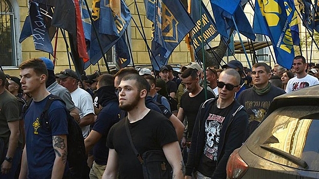 Украинские националисты устроили марш в Одессе