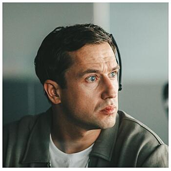 «Вторая линия»: Егор Корешков снимается в первой экранизации аудиосериала