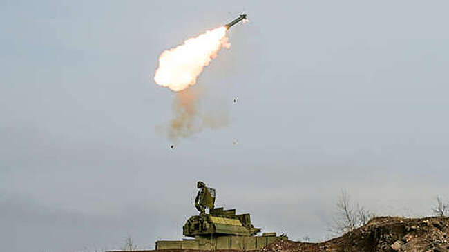 В Ростове-на-Дону при атаке беспилотников загорелись жилые дома и предприятия