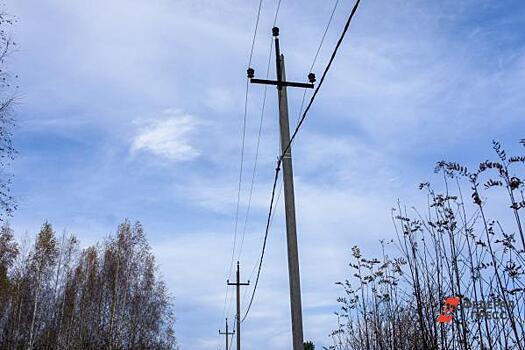 Жители пригорода Якутска остались без электричества на 16 часов из-за ветра