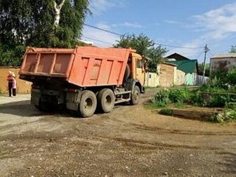 Жители одного из микрорайонов Уфы жалуются на качество заасфальтированной дороги