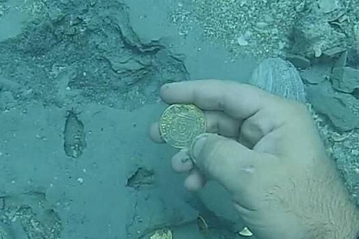 Кладоискатели подняли сокровища с затонувших испанских парусников