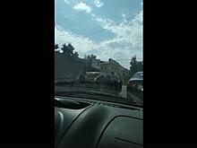 «Вот и поговорили»: В Кирове водители подрались на проезжей части