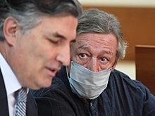 Врач рассказал о возможной причине инсульта у Ефремова