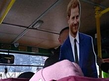 Пассажиры одной из маршруток в Днепре прокатились по городу с принцем Гарри - фото