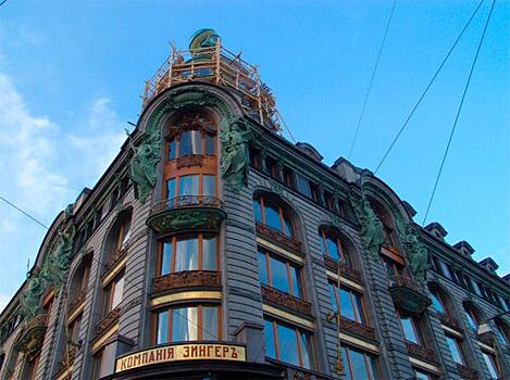 Когда в петербургском Доме Зингера откроют городской книжный магазин