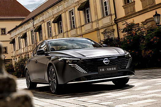 Nissan Teana выходит на рынок: новый дизайн и старые моторы