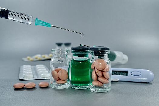 Расходы на тестирование и лечение россиян от COVID-19 превысили бюджет всего фонда ОМС