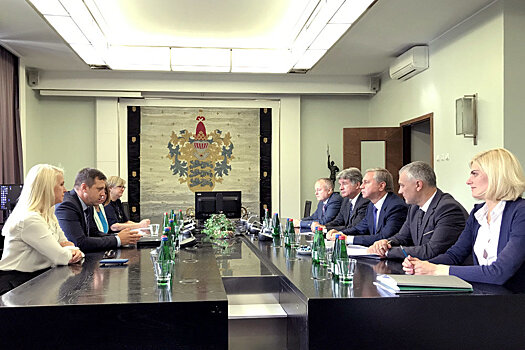 Власти Москвы и Таллина намерены развивать двусторонние отношения