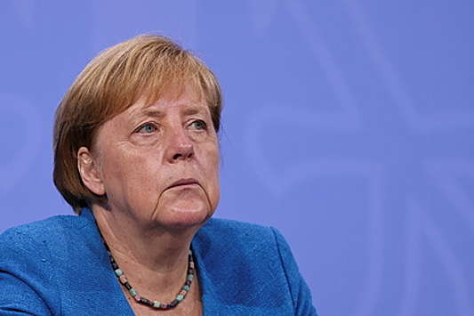 Названа пенсия Меркель после отставки
