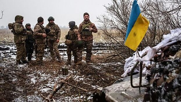 Украинский пленный: командование ВСУ принуждает солдат идти на танк с автоматом