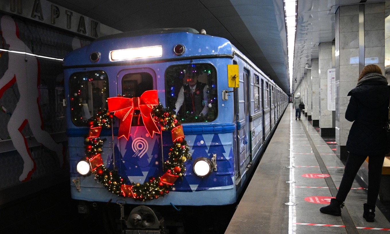 Новогодний поезд в москве