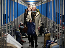 В Москве начнут проверять маски и перчатки на всех станциях метро