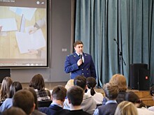 В школе №554 ученики встретились с заместителем Зюзинского межрайонного прокурора