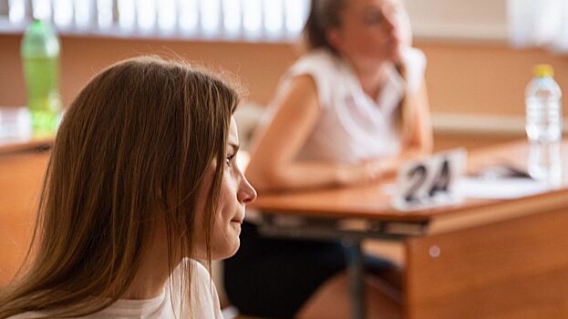 Более 31 тыс. московских выпускников напишут ЕГЭ по обществознанию