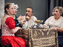 В Чистополе театр "Смешные люди" превращает в актеров обычных горожан