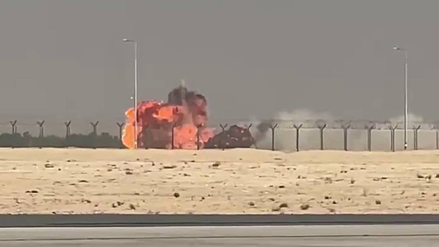 Индийский самолет разбился на Dubai Airshow 2025