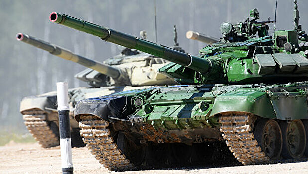 В США заметили макеты российских танков
