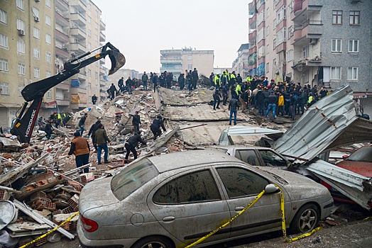 Эксперты объяснили, почему при землетрясении в Турции разрушались дома