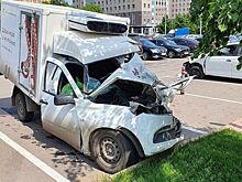 Почему фургон Лада Гранта так сильно смялся в ДТП с Ефремовым?
